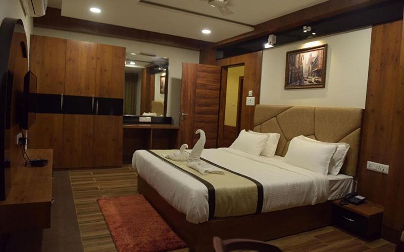 Hotel Royal City Siliguri Exterior photo