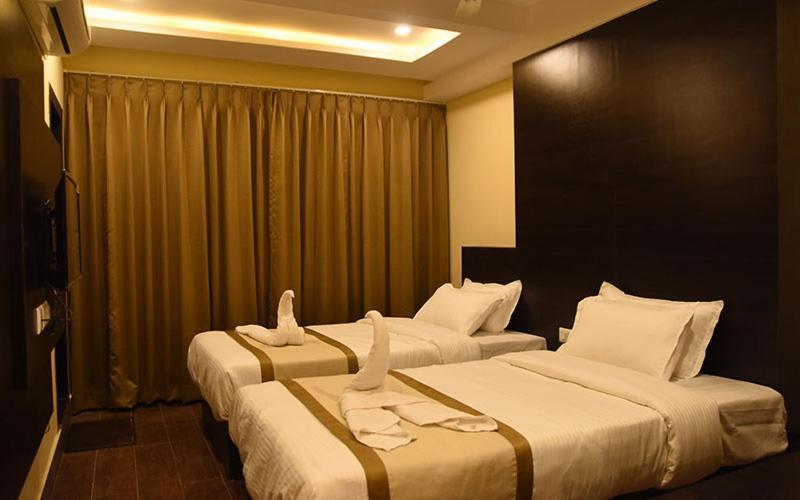 Hotel Royal City Siliguri Exterior photo