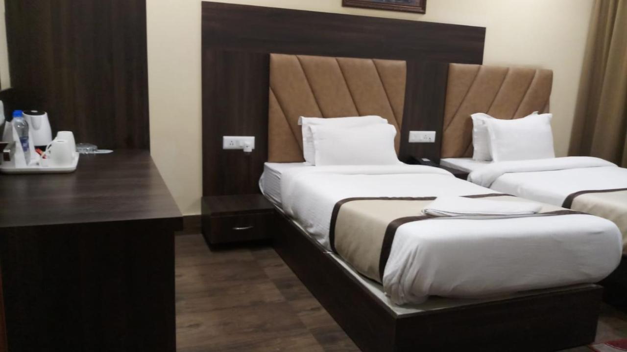 Hotel Royal City Siliguri Exterior photo
