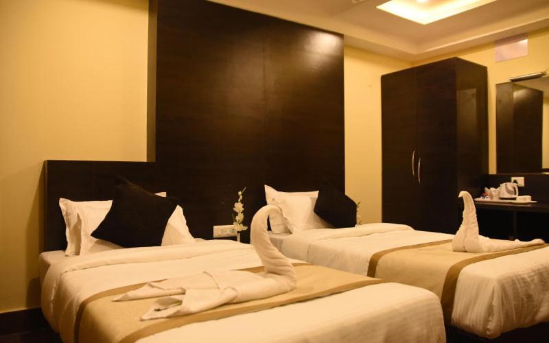 Hotel Royal City Siliguri Exterior photo