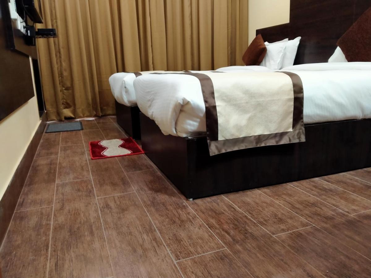 Hotel Royal City Siliguri Exterior photo